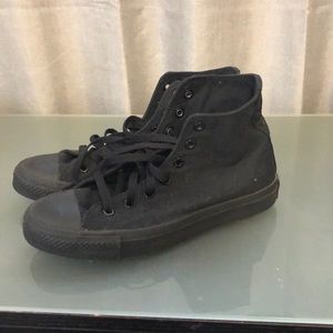 Black Chuck Taylors women’s size 8 Men’s size 6
